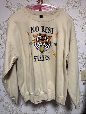 Bomb Party No Rest Fizzers Graphic Crewneck Sweater - Cream